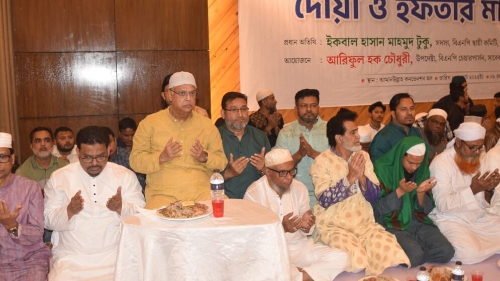 সিলেটে সাবেক মন্ত্রী ইকবাল হাসান মাহমুদ টুকু: স্বৈরাচার হাসিনার লুটপাট, হত্যা-গুম, নির্যাতনের বিচার করতে হবে