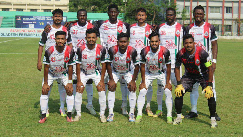 ফিলিস্তিনের প্রতি শ্রদ্ধা জানিয়ে খেললেন ফুটবলাররা