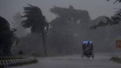 আট জেলায় ঝড় ও বজ্রসহ বৃষ্টির সম্ভাবনায় ১ নম্বর সতর্ক সংকেত