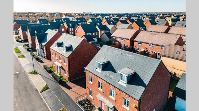 যুক্তরাজ্যে আবাসন সংকটে বিপুল মুনাফা