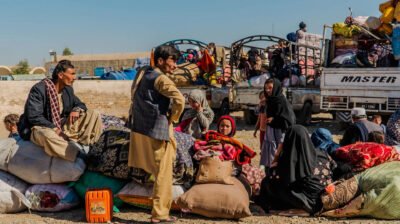 পাকিস্তান থেকে ১১ হাজারের বেশি আফগান শরণার্থীকে ফেরত পাঠানো হয়েছে