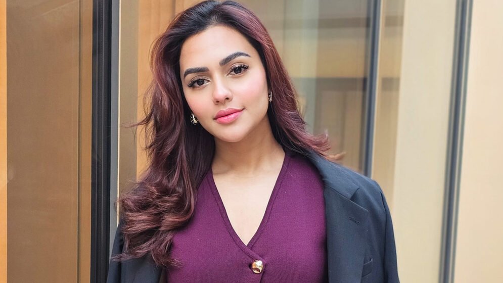 নুসরাত ফারিয়া গ্রেফতার, অভিযোগ হত্যাচেষ্টা মামলায় অর্থ সহায়তা