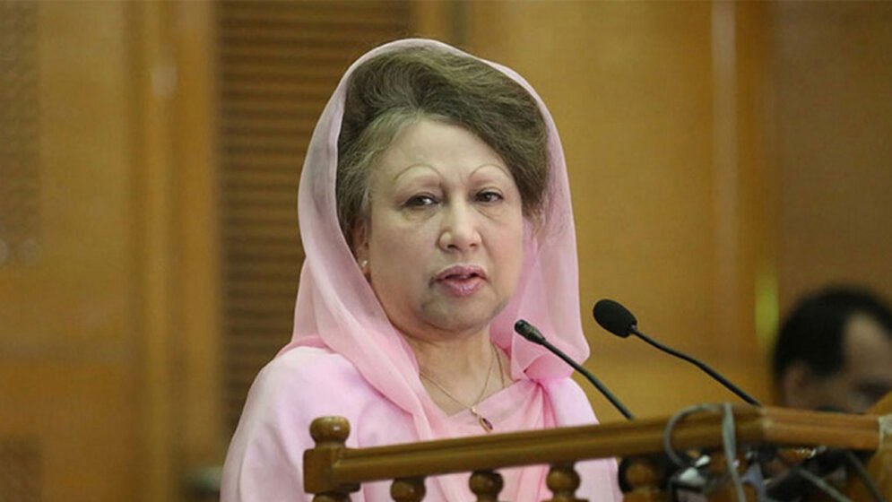 একদিন পিছিয়ে ৬ মে দেশে ফিরছেন খালেদা জিয়া