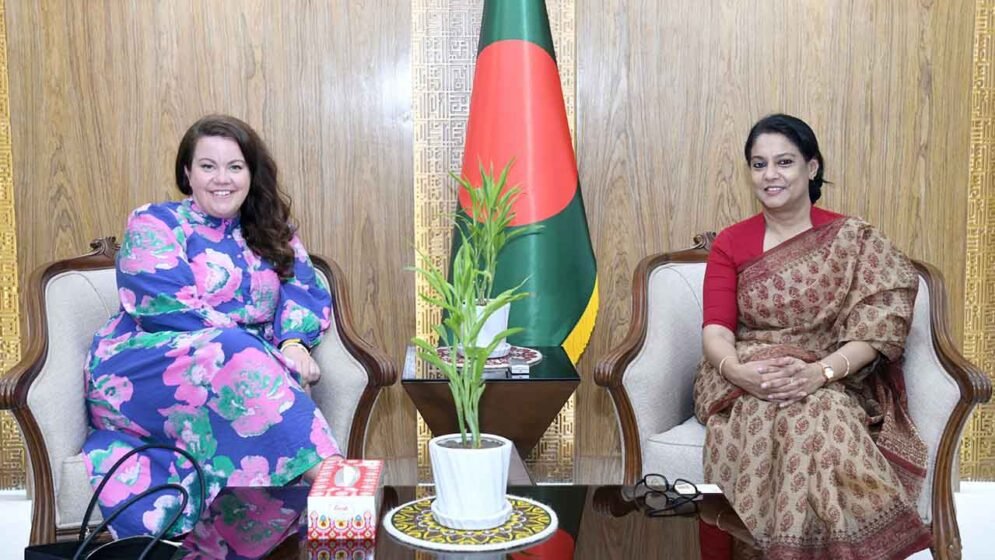 পরিবেশ উপদেষ্টার সঙ্গে নরওয়ের স্টেট সেক্রেটারির বৈঠক