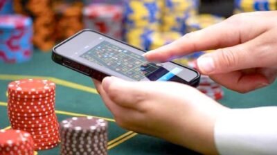 অনলাইন জুয়ার জন্য বন্ধ হচ্ছে হাজারের বেশি মোবাইল ব্যাংকিং অ্যাকাউন্ট