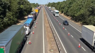 নিরাপত্তার কারণে M11 মহাসড়কে দীর্ঘ যানজট চলছে