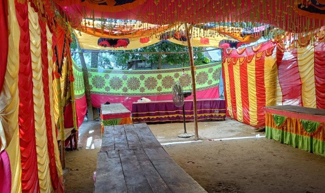 সাবান-স্নো নিয়ে বিয়েবাড়িতে উত্তেজনা