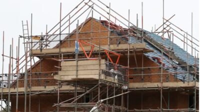 যুক্তরাজ্যে ৭টি গৃহনির্মাতা কোম্পানি সাশ্রয়ী মূল্যের আবাসনের জন্য দেবে ১০০ মিলিয়ন পাউন্ড