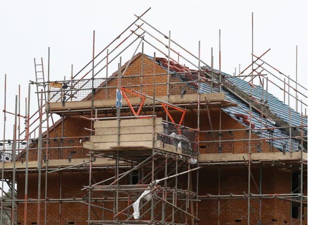 যুক্তরাজ্যে ৭টি গৃহনির্মাতা কোম্পানি সাশ্রয়ী মূল্যের আবাসনের জন্য দেবে ১০০ মিলিয়ন পাউন্ড