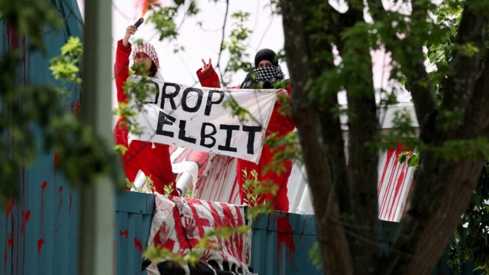 ব্রিটেনে প্যালেস্টাইন অ্যাকশনকে সন্ত্রাসী সংগঠন হিসেবে নিষিদ্ধ করার অনুমোদন