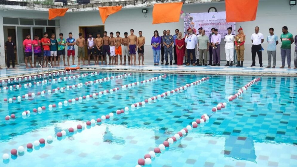 ১৪ বছরেও হয়নি সুইমিংপুল, প্রতিযোগিতা মেরিন একাডেমির পুলে