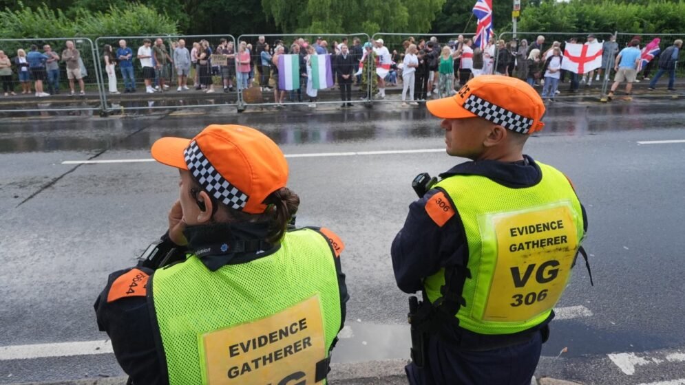 যুক্তরাজ্যে অপরাধ নিয়ে বিভ্রান্তিকর তথ্য ছড়ানোর অভিযোগ