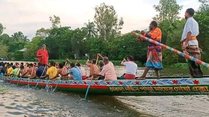 বরযাত্রীবাহী নৌকার ধাক্কায় নৌকাবাইচের নৌকা ডুবে নিহত ২
