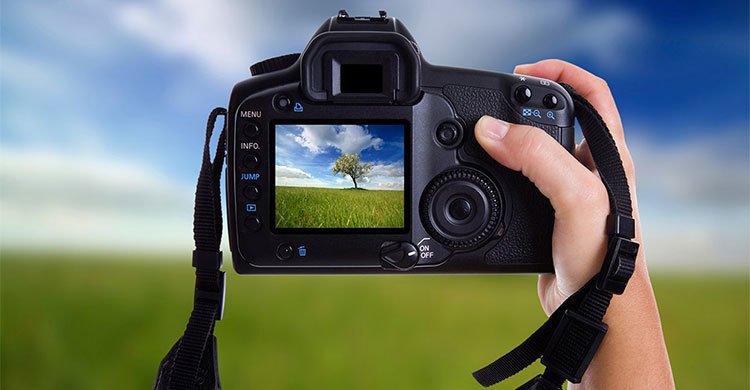 ছবি তুলতে গিয়ে আন্তর্জাতিক সীমানা রেখা পার করলেন দুই কিশোর