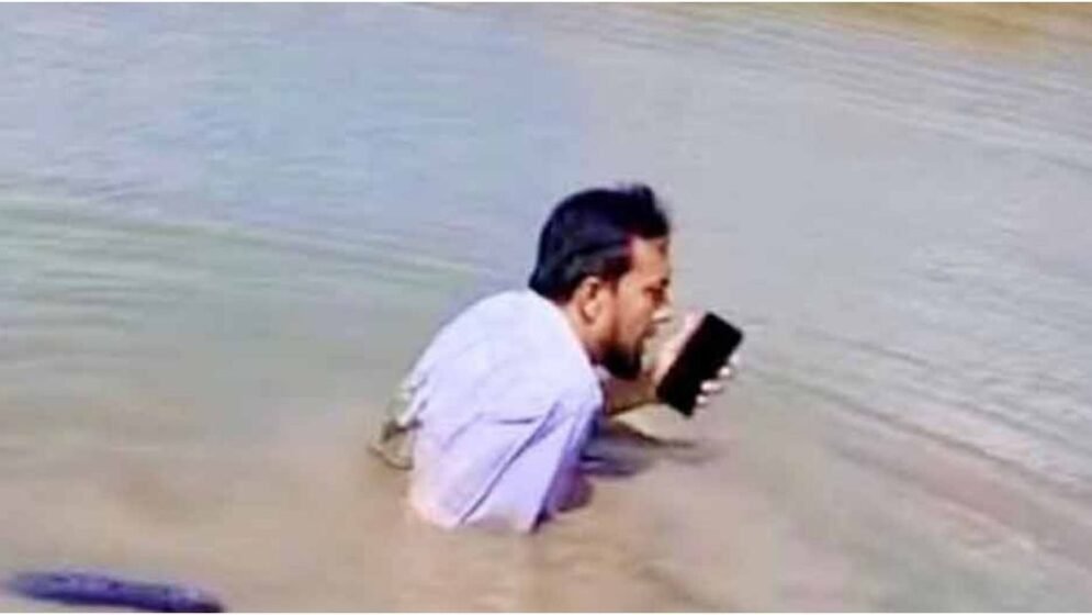 মব সন্ত্রাসের শিকার হলেন সাংবাদিক আব্দুল আহাদ