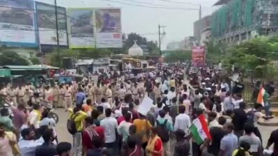 নেপালের পর এবার ভারতের বিহারেও তরুণদের বিক্ষোভ