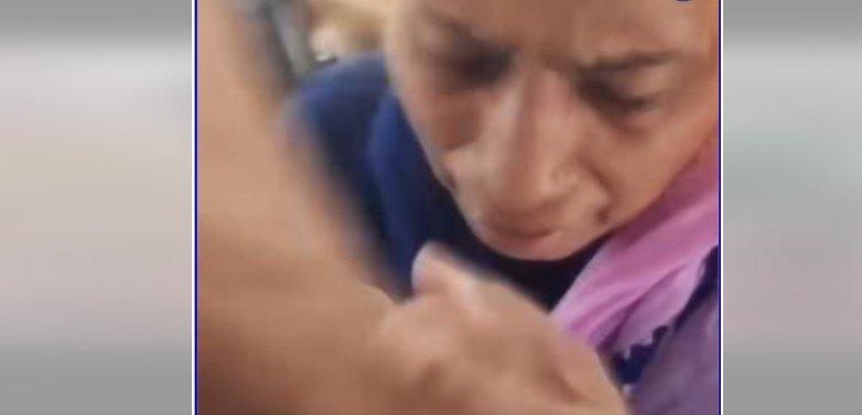 মাঝ আকাশে পান খাওয়ার দাবিতে সিলেটি বৃদ্ধা যাত্রীর হইচই