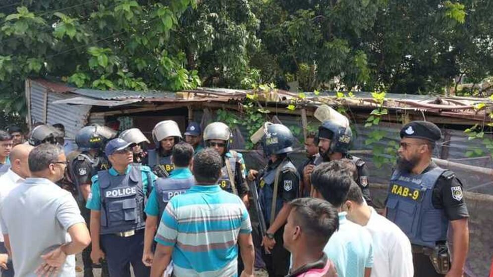 সিলেটে ফুটপাত দখল করে শোরুম, ১৬ অক্টোবর থেকে শুরু হচ্ছে উচ্ছেদ অভিযান