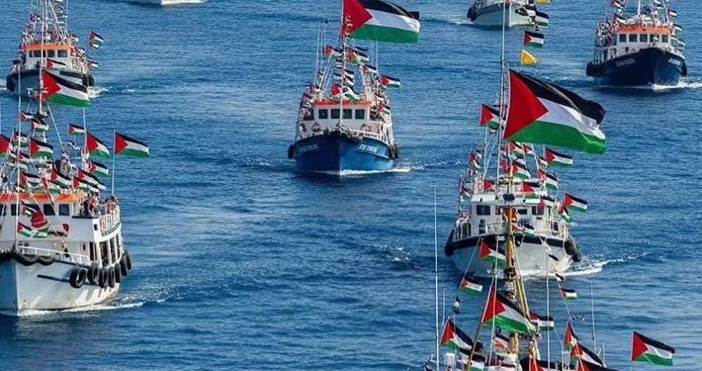 ইসরায়েলি নৌবাহিনীকে এড়িয়ে গাজার কাছাকাছি ৩০টি ফ্লোটিলা জাহাজ