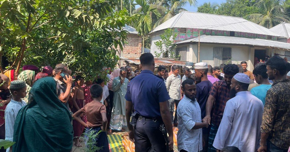 রাতে বাসর, সকালে আখক্ষেতে মিলল বরের ঝুলন্ত মরদেহ