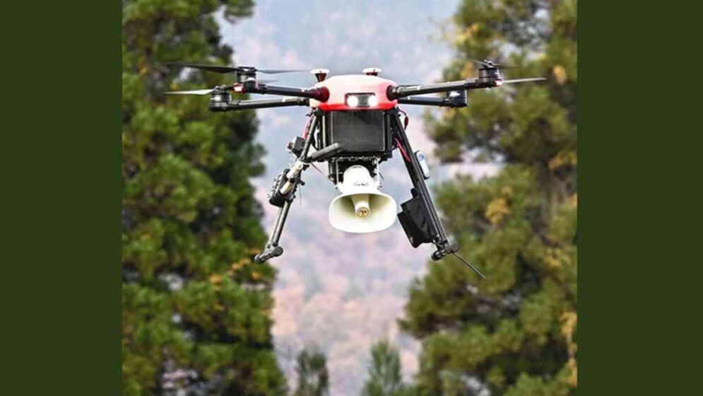 ভাল্লুকের হামলা রোধে ‘শিকারি ড্রোন’ মোতায়েন