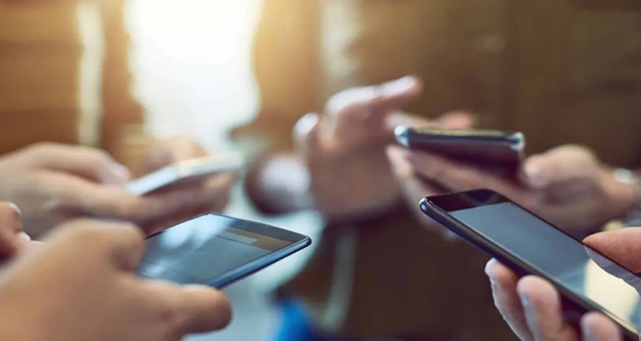 মোবাইল ফোন চুরি বা হারালে কীভাবে ব্লক করবেন