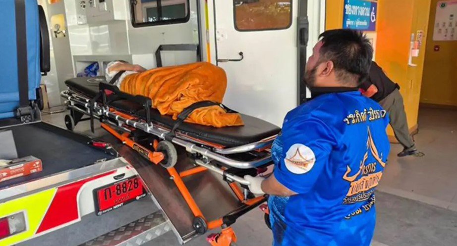 কফিন থেকে হঠাৎ ভেসে এলো শব্দ—তারপর যা ঘটল…