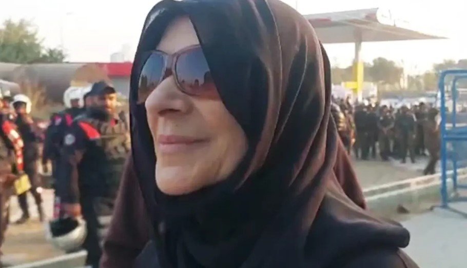 ইমরান খানের সঙ্গে দেখা করতে কারাগারে বোন উজমা খান