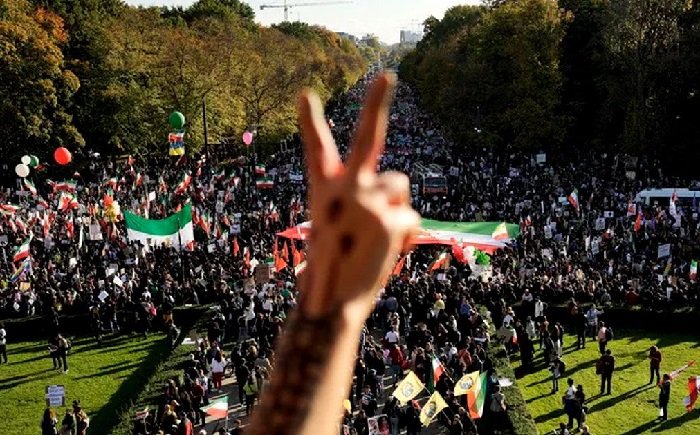 ইরানে বিক্ষোভে প্রায় দুই হাজার নিহতের দাবি: সরকারি ভাষ্য