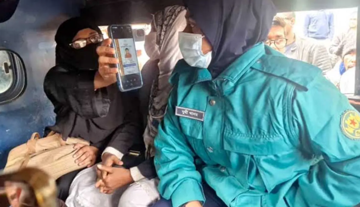 শিবির সমর্থিত ভিপি প্রার্থীর স্ত্রীকে হেনস্তার অভিযোগ