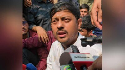 প্রচারণাকালে ডিম নিক্ষেপ ও হামলার শিকার নাসীরুদ্দীন পাটওয়ারীর