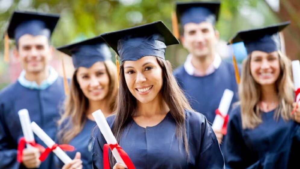 যুক্তরাজ্যে বিদেশি শিক্ষার্থীদের খরচ কেমন