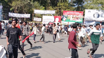 সিলেটে ডিপ্লোমা শিক্ষার্থীদের সড়ক অবরোধ, পুলিশ ও সেনাবাহিনীর ধাওয়া