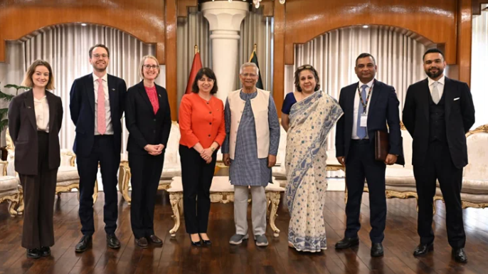 প্রধান উপদেষ্টার সঙ্গে যুক্তরাজ্যের আন্ডার সেক্রেটারির সৌজন্য সাক্ষাৎ