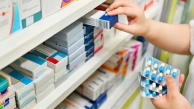 যুদ্ধের প্রভাবে যুক্তরাজ্যে ওষুধ সংকটের আশঙ্কা, বাড়তে পারে দাম