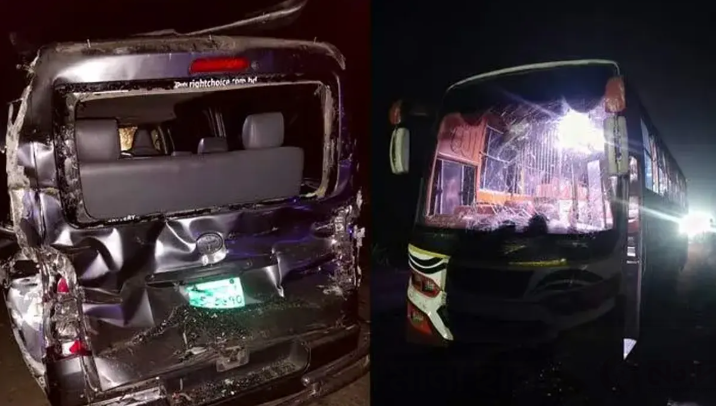 বিয়ে থেকে ফেরার পথে বাস-মাইক্রো সংঘর্ষ, আহত ৫