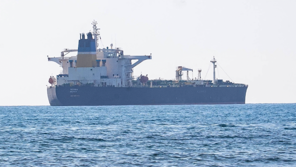 ব্রিটিশ জলসীমায় রুশ ট্যাংকারে অভিযানের অনুমতি