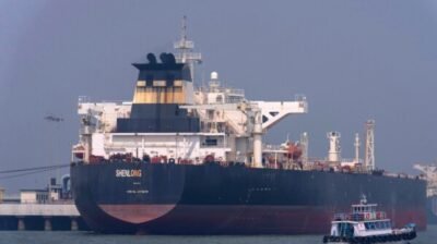 হরমুজ প্রণালি খোলা রাখায় স্বাগত, স্থায়ী সমাধানের আহ্বান ফ্রান্স-যুক্তরাজ্যের